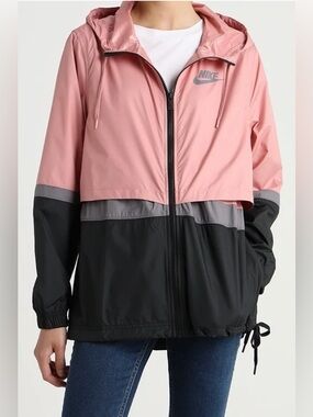 Nike Windbreaker Jacket